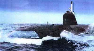 Подводная лодка 627 проекта. В море - цветное фото.