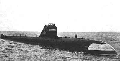 Подводная лодка 627А проекта в море.